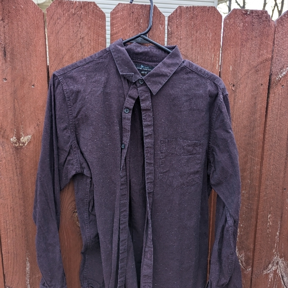 Marc Anthony Casual Button Down Shirt in Maroon - Medium - Slim Fit